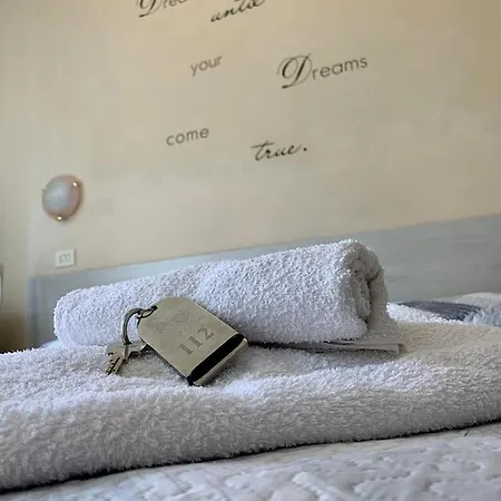 In Guest - New Cirene Triple Comfort With Half Package בית הארחה